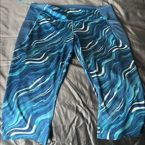 Tek Gear Blue Wave Pattern Leggings
